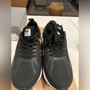 Black Veja Running Sneakers - Size 36 EUR/ 5 US